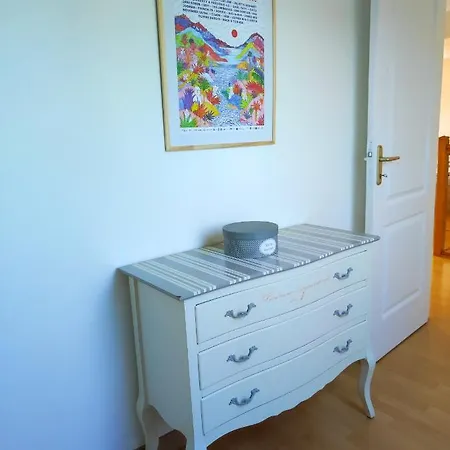 Holiday home Maison Confort Avec Jardin Et Parking Tregomeur